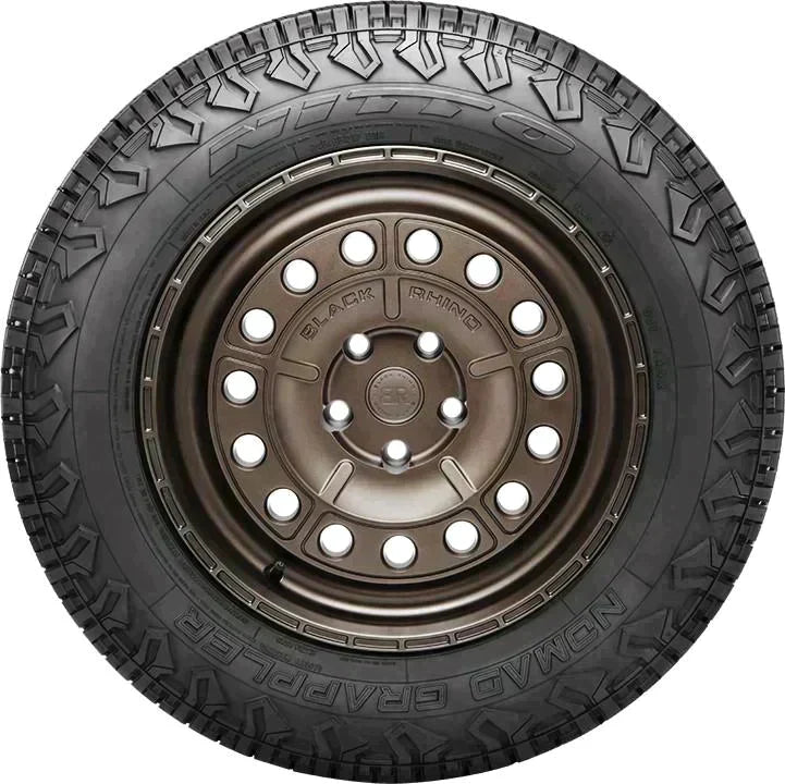 Nitto Nomad Grappler 235/65R17 108H XL